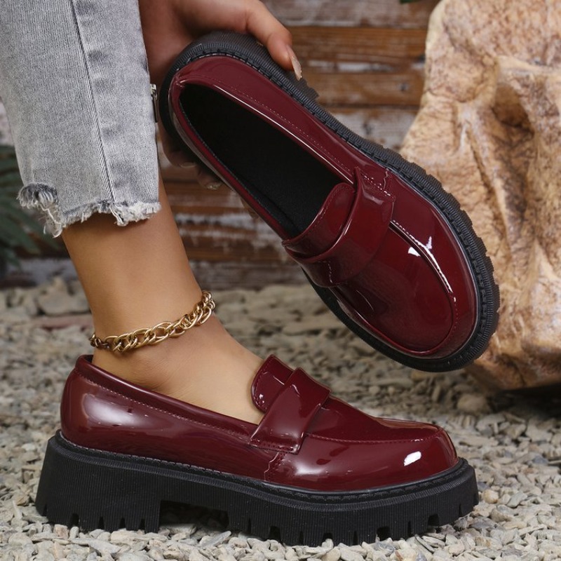 Patent Leather Pump - Mocassins en cuir verni à talons