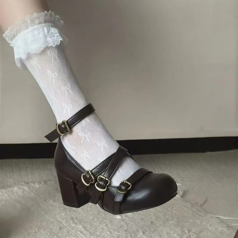 Escarpins Mary Jane à talon ép - Patent Leather Pump avis et prix