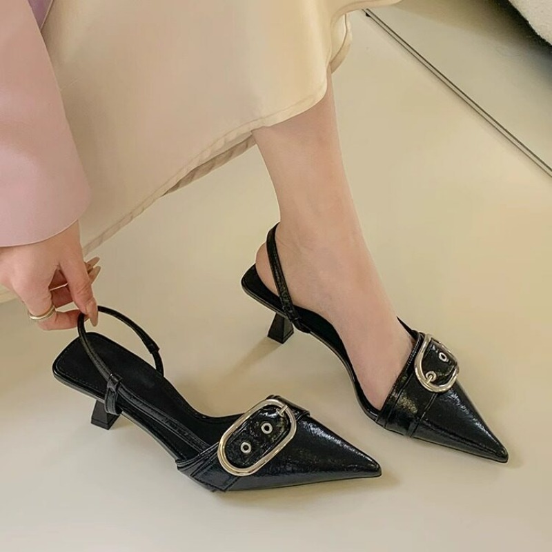 Nouvelles Chaussures à Talons  - Patent Leather Pump avis et prix