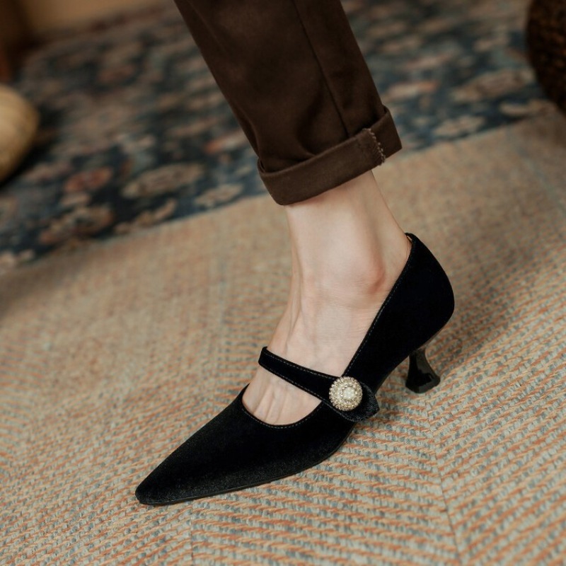 Vin rouge bout pointu Mary Jan - Shoes Women Pumps avis et prix