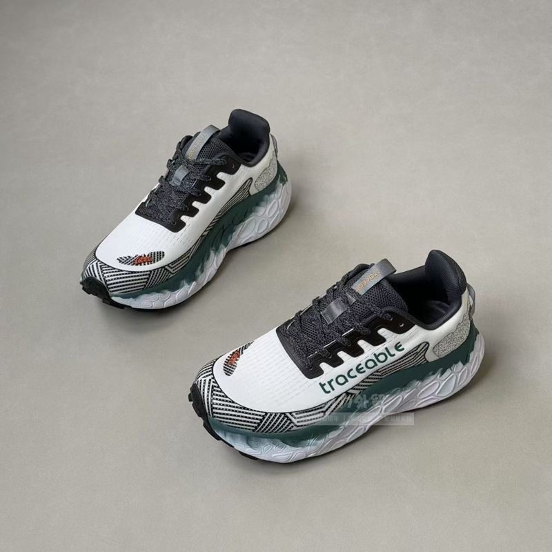 Nouvelles Chaussures de Course - Women'S Shoes Vs Men'S avis et prix